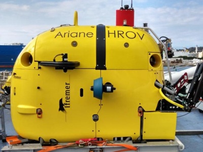 09 Ariane HROV